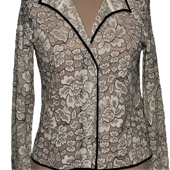 Atitzia Babaton Hopkins Cream Lace Blouse/ Top Size M - Picture 4 of 9